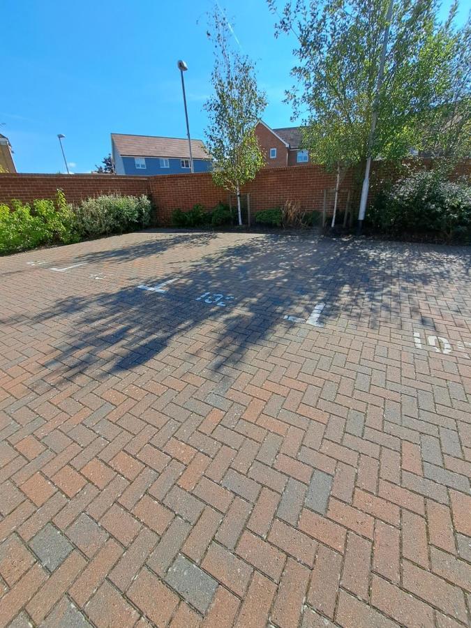 4br Contractor Town House 2.5bathrooms, 2 Free Parking Spaces Managed By Chique Holiday home